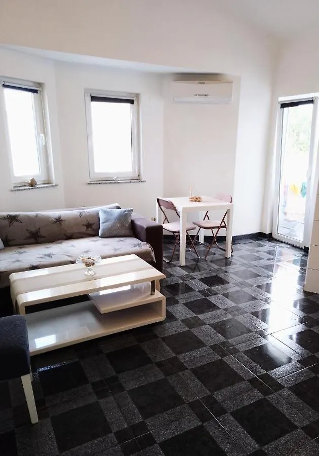Abelia Sea View Apartment Pula